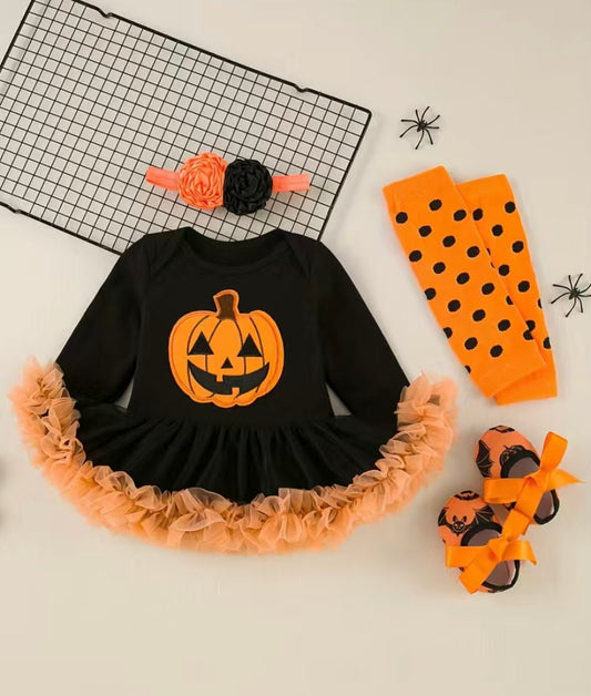 Four Piece Halloween Set